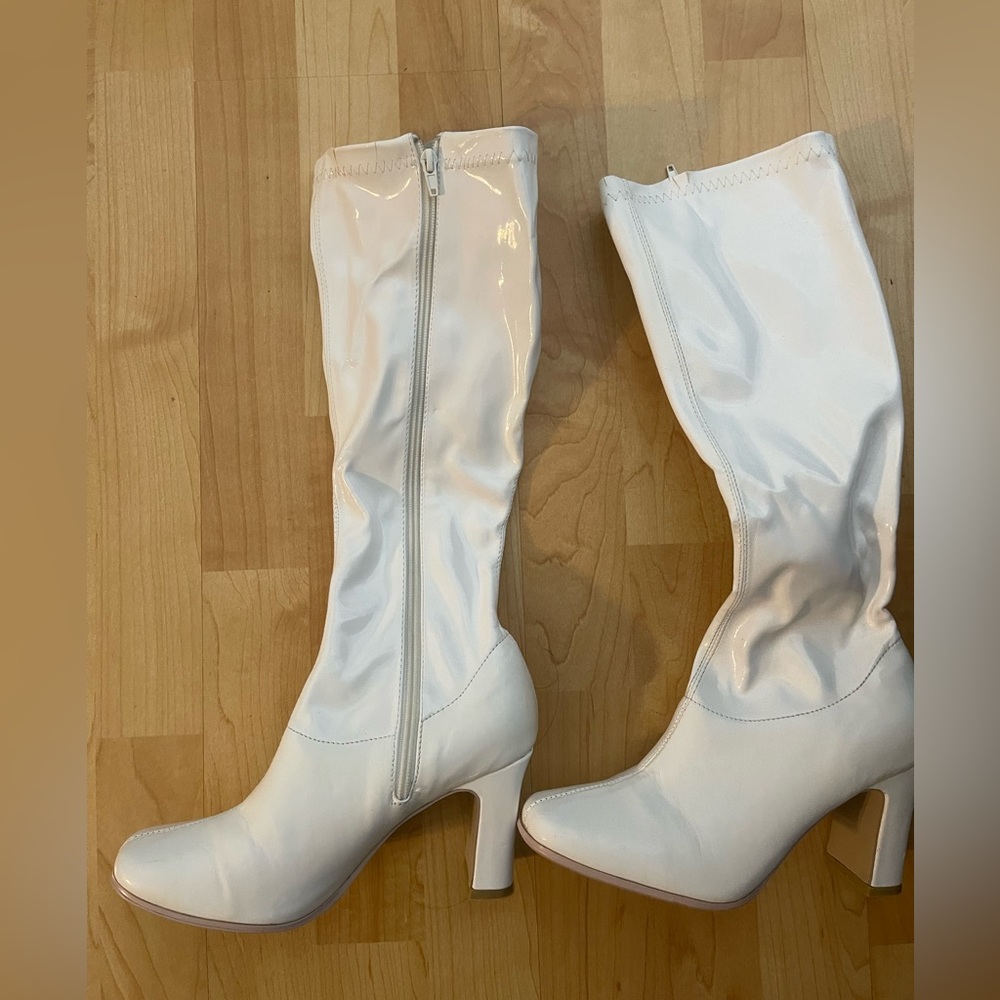 Fantasma GoGo Boots